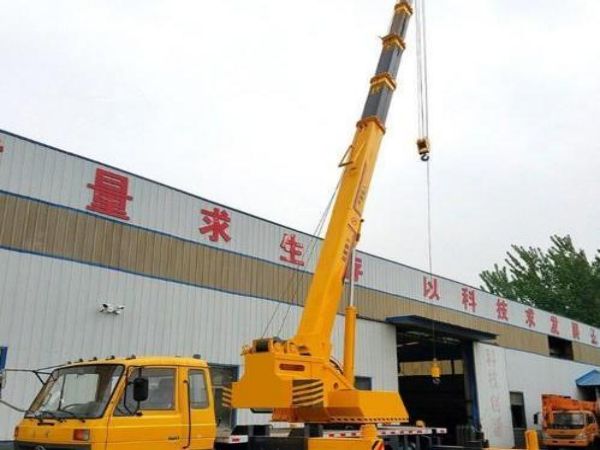 建邺区吊车公司_吊车出租讲述关于吊车常见的故障